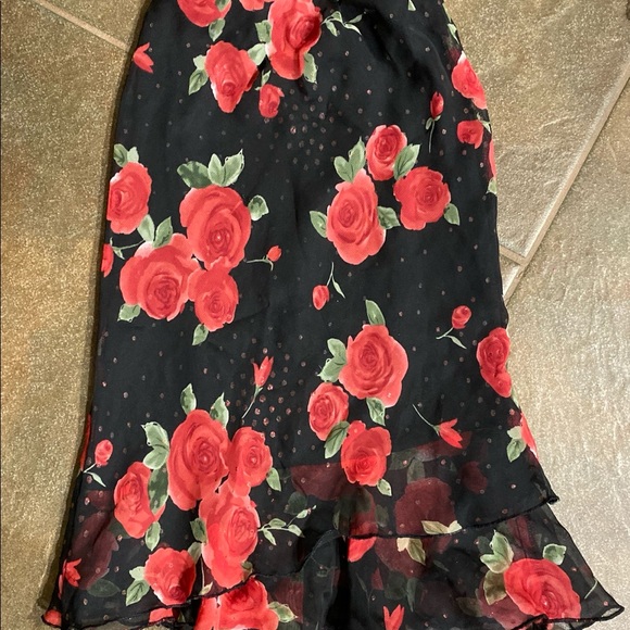 🌸 Girls skirt and hoodie size 5 - Picture 2 of 5